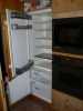 prodám starší kombinovanou 2kompresorovou vestavěnou lednici s mrazákem zn. Bauknecht. Výška celé ledničky je 158 cm. Lednice je nahoře a má 102 cm, mrazák má 3 šuplíky a 56 cm. 
