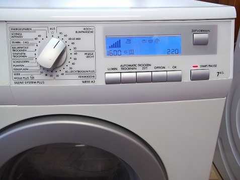 Pračka se sušičkou AEG L16850A3